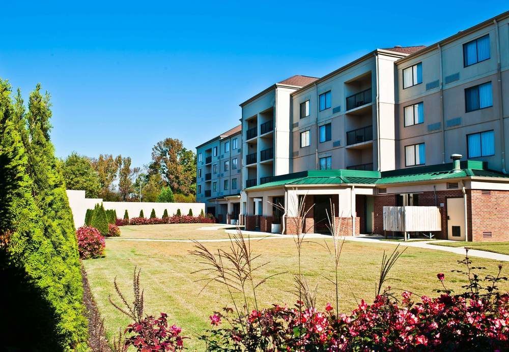 Courtyard By Marriott Decatur Hotel Exterior photo